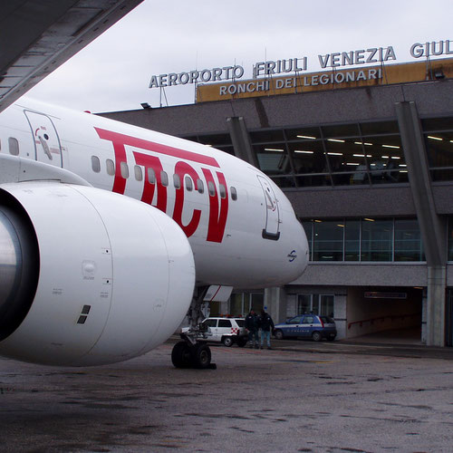 TACV Cabo Verde Airlines (ТиЭйСиВи Кабо-Верде Эйрлайнс) Самолет 3
