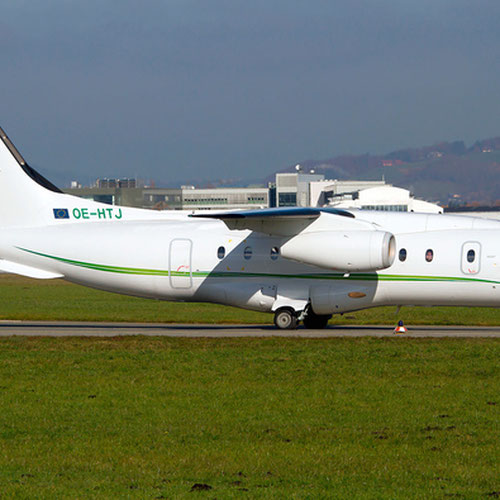 Tyrolean Jet Services (Тиролеан Джет Сёвайсиз) Самолет 8