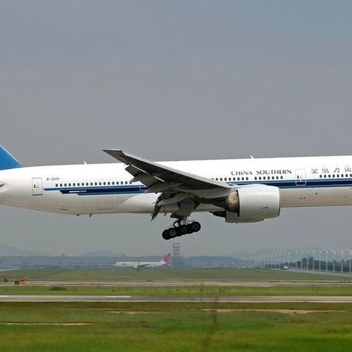China Southern Airlines (Чайна Саутерн Эйрлайнс) Самолет 4