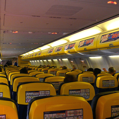 Ryanair (Райанэйр) Самолет 3
