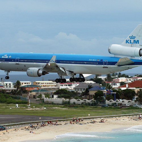 KLM (КЛМ) Самолет 3