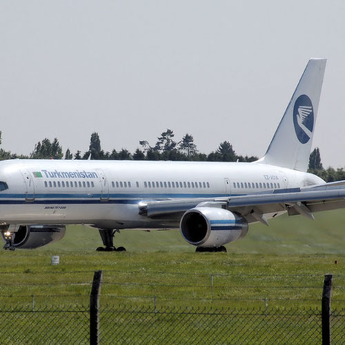 Turkmenistan Airlines (Туркменские авиалинии) Самолет 1