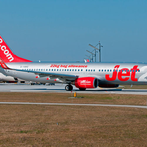 Jet2.com (ДжетТу.ком) Самолет 8
