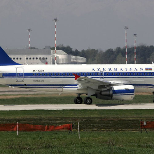Azerbaijan Airlines (Азербайджанские авиалинии) Самолет 11