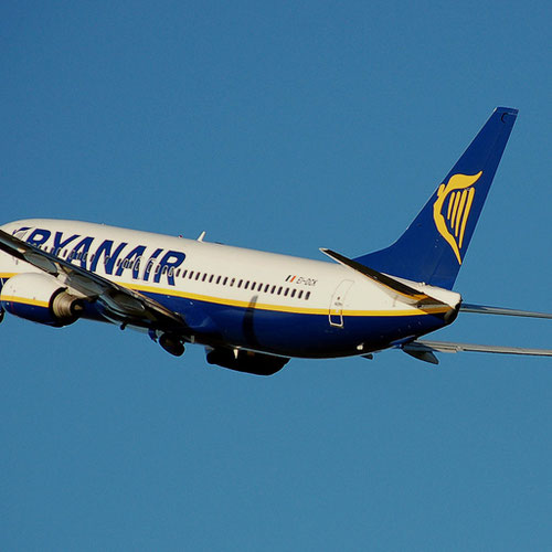 Ryanair (Райанэйр) Самолет 4