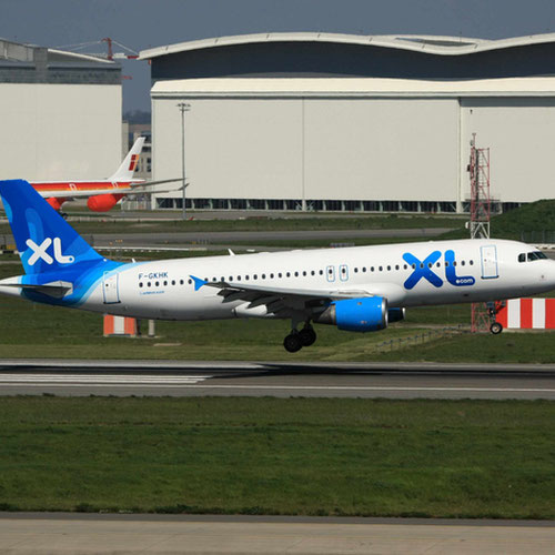 XL Airways France (ЭксЭль Эйрвейс Франс) Самолет 4