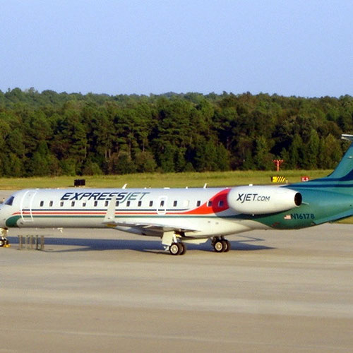 ExpressJet (ЭкспрессДжет) Самолет 1