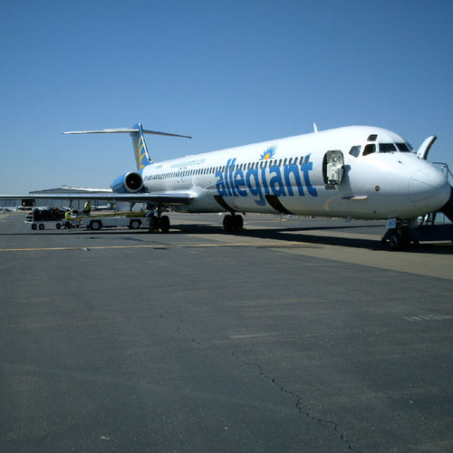 Allegiant Air (Алледжиант Эйр) Самолет 2