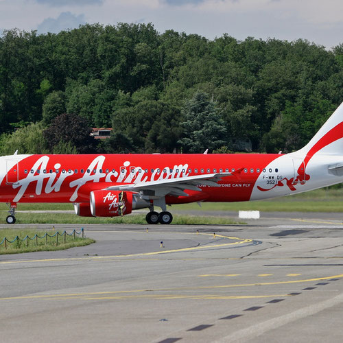AirAsia (ЭйрЭйша) Самолет 1