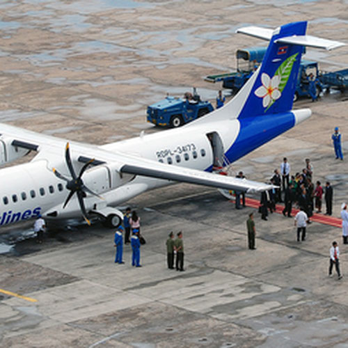 Lao Airlines (Лао Эйрлайнc) Самолет 1