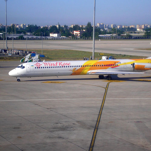 ВиндРоуз Эйрлайнс (WindRose Airlines) Самолет 2