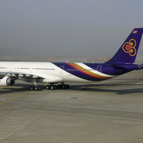 Thai Airways (Тай Эйрвейс) Самолет 1