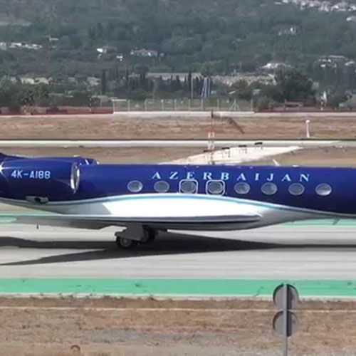 Azerbaijan Airlines (Азербайджанские авиалинии) Самолет 4