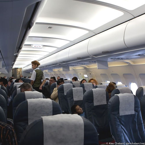 Azerbaijan Airlines (Азербайджанские авиалинии) Самолет 2