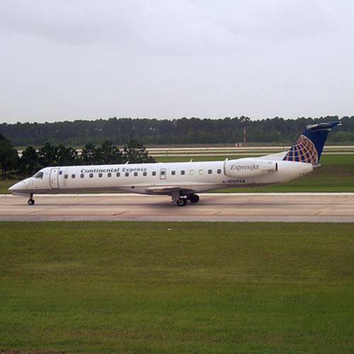 ExpressJet (ЭкспрессДжет) Самолет 3